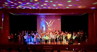 Başkan Özdoğan, Çocuklar İçin Yarıyıl Tatilini Renklendiriyor