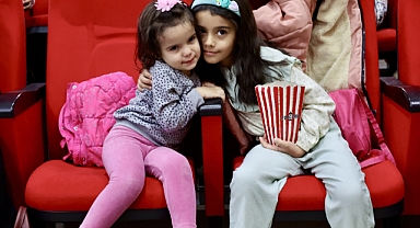 Başkan Özdoğan, Çocukların Yarıyıl Tatilini Renklendiriyor