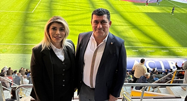 Berna Gözbaşı'ndan Yeni Başkan Nurettin Açıkalın'a Tribünden Destek