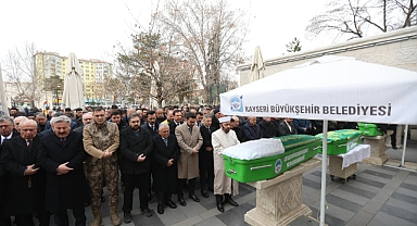 Bolu’daki Yangında Hayatını Kaybeden Eslem Uyanık, Kayseri’de Son Yolculuğuna Uğurlandı