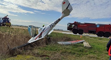 Bursa'da eğitim için havalanan uçak, kaza kırıma uğradı