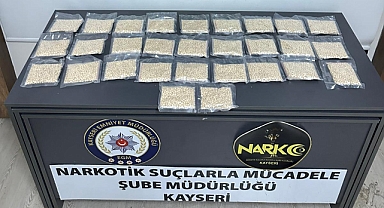Kayseri’de Uyuşturucu Ticareti Operasyonu: 28 Bin 130 Narkotik Hap Ele Geçirildi