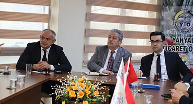 Milletvekili Bayar Özsoy Yahyalı'da Değerlendirme Toplantısı Yaptı