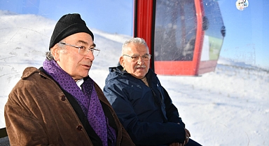 Prof. Dr. Tarhan’dan Erciyes Kayak Merkezi’ne Övgü Dolu Ziyaret