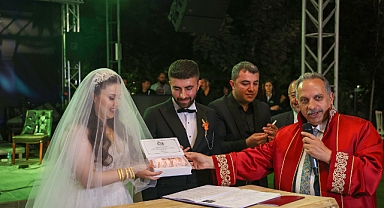 Talas’ta 2024 Yılında Bin 668 Çiftin Nikâhı Kıyıldı