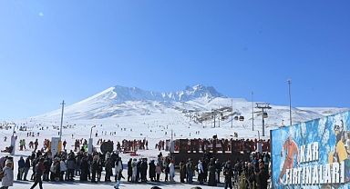 Başkan Büyükkılıç’a, Türkiye’nin Dört Bir Yanından Erciyes’e Gelen Ziyaretçilerden Teşekkür