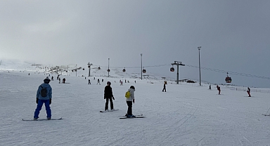Başkan Büyükkılıç’tan Erciyes’e Yakın İlgi: Kayak Tutkunlarından Tam Not