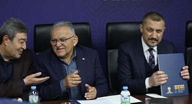 Büyükkılıç, AK Parti 8. Olağan Büyük Kongresi İçin Ortak Akıl Toplantısı’na Katıldı