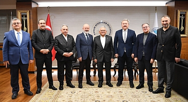 Büyükkılıç, Belediye Başkanlarıyla Yatırım Odaklı Toplantı Gerçekleştirdi