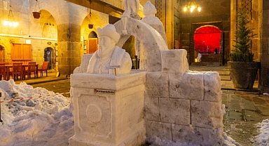 Kayseri’de Kar, I. Alaaddin Keykubat’ın Heykelinde Sanata Dönüştü