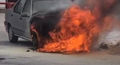 Kayseri'de seyir halindeki otomobilde yangın