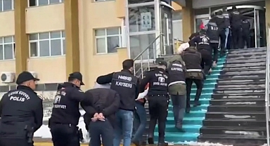 Kayseri'de uyuşturucuya 5 tutuklama