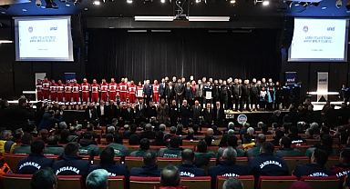 Kayseri'den Asrın Felaketi'ne Anlamlı Anma: Başkan Büyükkılıç'a Vali Çiçek'ten Teşekkür