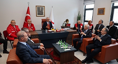 Kızılay Talas Şubesi Yeni Binaya Kavuştu, Başkan Yalçın'a Teşekkür