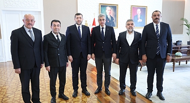 MHP Kayseri Milletvekili Baki Ersoy, Belediye Başkanlarıyla Sağlık Bakanı’nı Ziyaret Etti