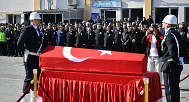 Uyuşturucu operasyonunda kalp krizi geçirip şehit olan polis memuru için tören