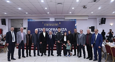 Başkan Büyükkılıç, Hacılar’da İftar ve Teravihte Vatandaşlarla Buluştu