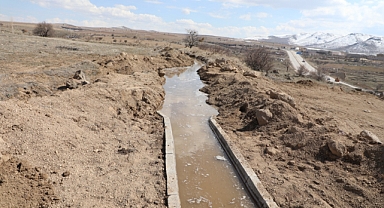 DEVELİ’DE BAĞLAR CAN SUYUNA KAVUŞTU!