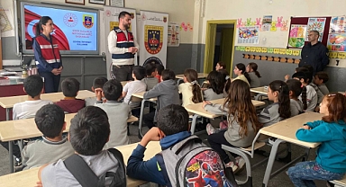 Güneşli İlk ve Ortaokulu'nda Öğrencilere Güvenli İnternet ve Akran Zorbalığı Eğitimi