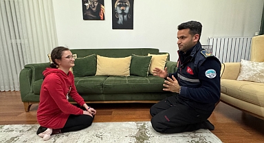Kayseri Büyükşehir Belediyesi, Özel Gereksinimli Aleyna’ya Evinde Afet Eğitimi Verdi