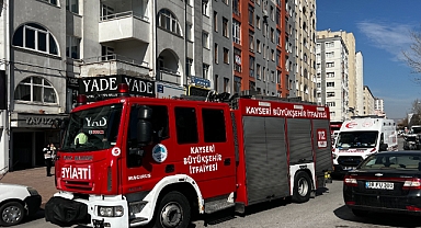Kayseri’de 12 katlı binada çıkan yangın söndürüldü
