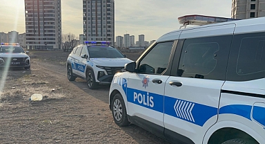 Kayseri’de boş bir arazide 1 kişi ölü, 3 kişi ise baygın halde bulundu