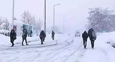 Kayseri ve Kırşehir'de eğitime 'kar' engeli