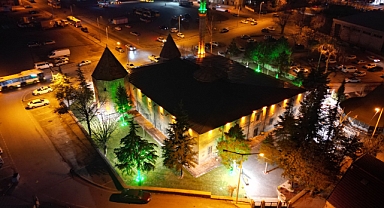Melikgazi Belediyesi, Tarihi Lale Camii ve Külliyesi’nde Peyzaj Düzenlemesi Yaptı
