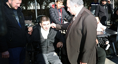 Talas’ta Engellilere 23 Akülü Araç Desteği