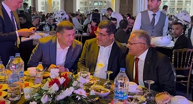 Anjiyo olan Büyükkılıç, düğüne katıldı!