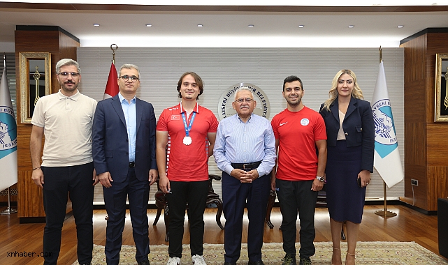 Başkan Büyükkılıç, okçulukta dünya şampiyonu olan Arslan’ı ağırladı