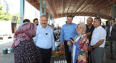 Başkan Palancıoğlu Köy Pazarında Üreticilerle Buluştu