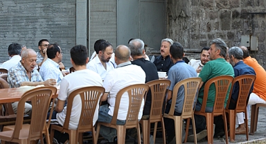 Melikgazi Belediye Başkanı Dr. Mustafa Palancıoğlu, Cami-i Kebir Esnafıyla Kahvaltıda Buluştu