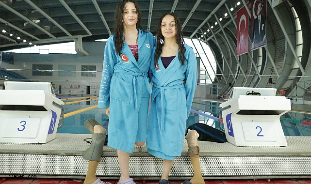 Tek bacakla yüzmede Avrupa ikincisi olan İrem ve Melisa’nın hedefi olimpiyatlar