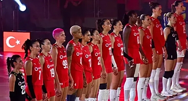 A Milli Kadın Voleybol Takımı Tarih Yazdı: İlk Kez Dünya Şampiyonası Finalinde!