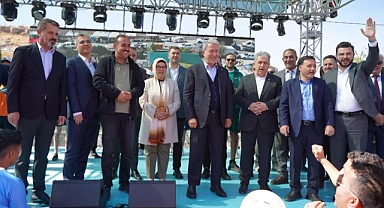 AK Parti Kayseri Heyeti Dragon Festivali’ne Katıldı