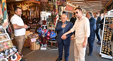 Başkan Büyükkılıç, Erciyes’te Esnaf ve Vatandaşlarla Buluştu