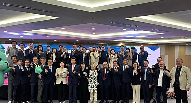 Başkan Büyükkılıç, Güney Kore’nin Kardeş Şehri Yongin’de Onur Yemeğinde Konuştu