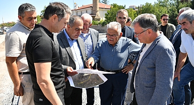 BAŞKAN BÜYÜKKILIÇ, HACILAR KAYSERİ CADDESİ’NDE 100 MİLYON TL’LİK YATIRIMI İNCELEDİ