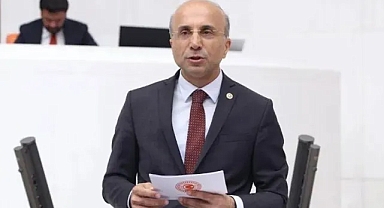 CHP’li Aşkın Genç: “Hazine, borçlanma limitini yılın ilk 8 ayında aştı”