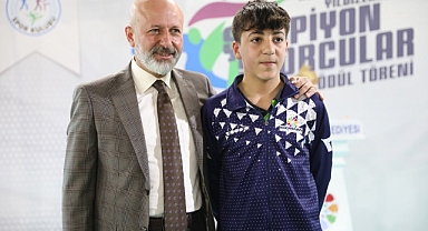 Kocasinan’ın Gururu Kenan Eren Kahraman Uluslararası Arenada Fırtına Gibi Esti