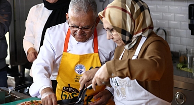 Başkan Büyükkılıç ve Eşi Dr. Necmiye Büyükkılıç, Ünlü Şeflerle Kayseri Yağlaması Yaptı