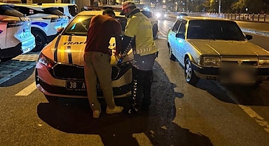 Trafik Denetleme Ekiplerinden Huzur Bozan Araçlara Cezai İşlem