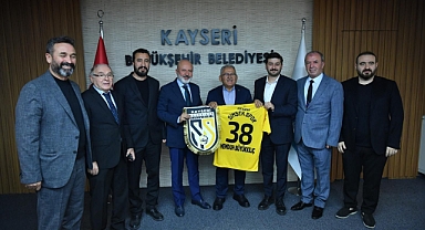 Kayseri’de Amatör Futbolun Yıldızı: Başkan Büyükkılıç’tan Altyapı Vurgusu