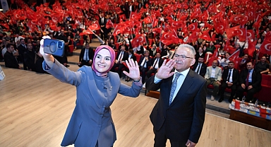 Kayseri’de Öğrencilere 1.782 Ücretsiz Kaynak Kitap Desteği: Başkan Büyükkılıç ve Bakan Göktaş Yan Yana