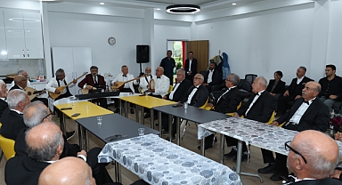 ULU ÇINARLAR YAŞLI YAŞAM VE DAYANIŞMA MERKEZİ’NE HOLLANDALI AKADEMİSYENLERDEN ZİYARET