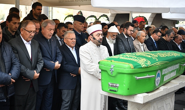 Başkan ağabeyini, Kayseri Hayırseverini Uğurladı: Ramazan Büyükkılıç Son Yolculuğuna Veda Etti