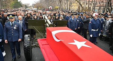 Başkan Büyükkılıç, Şehit Binbaşı Nihat İlgen’i Gözyaşlarıyla Uğurladı