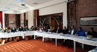 Erciyes’te Yeni Sezon Mesaisi: Esnafla İstişare Toplantısı Yapıldı