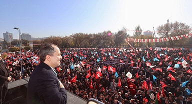 Fatih Erbakan Yeniden Yeniden Refah Partisi Genel Başkanlığına Seçildi: Kongre Ankara’da Coşkuyla Gerçekleşti